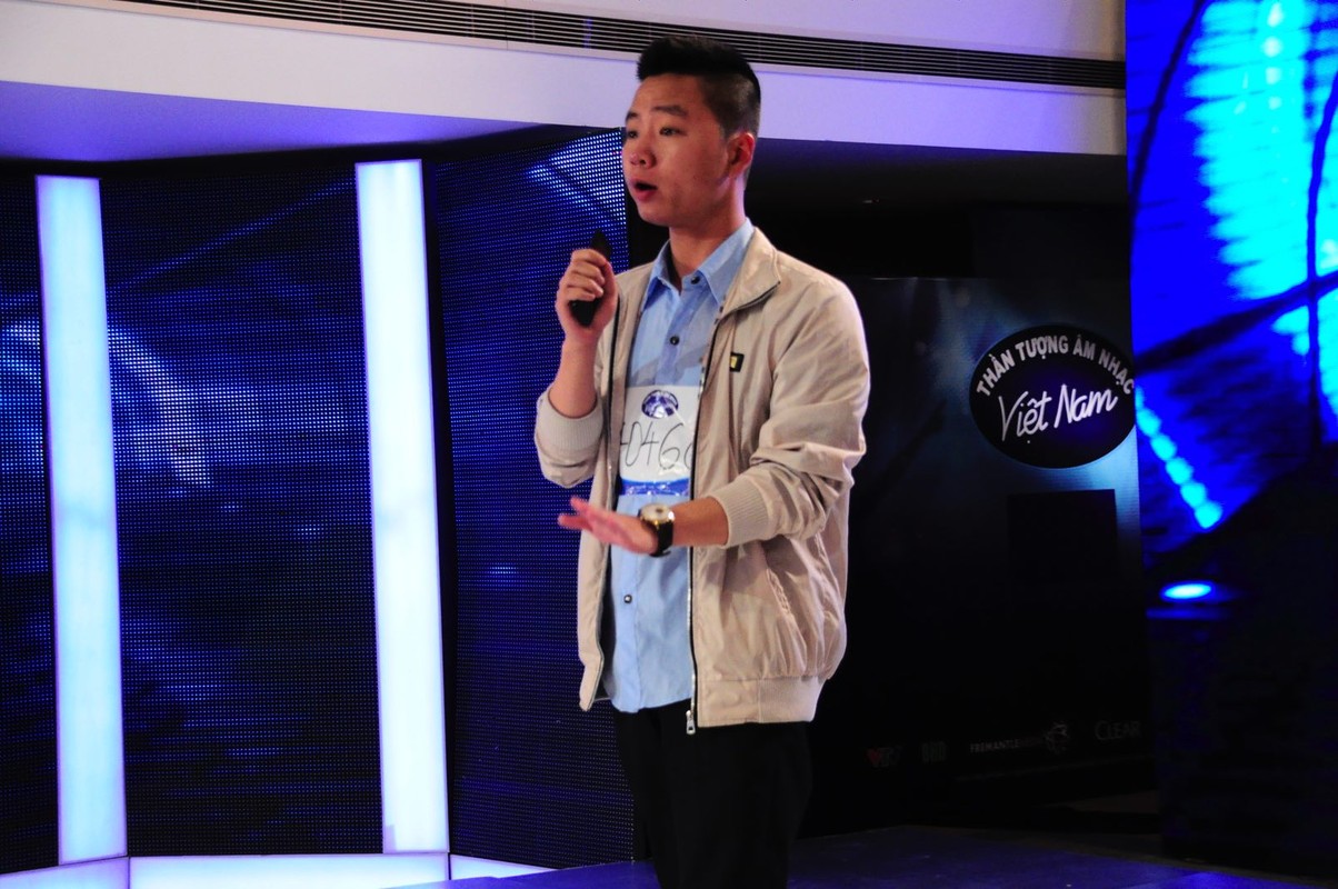 Thi sinh ma ca rong thuyet phuc giam khao o Vietnam Idol-Hinh-8